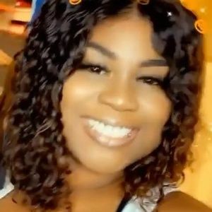 Meet your Posher, Kay